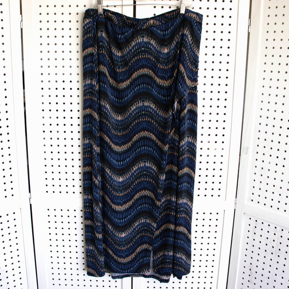 bobeau Dresses & Skirts - Bobeau Womens SIZE 1X Maxi Front Slit Skirt Blue Black Stretch
